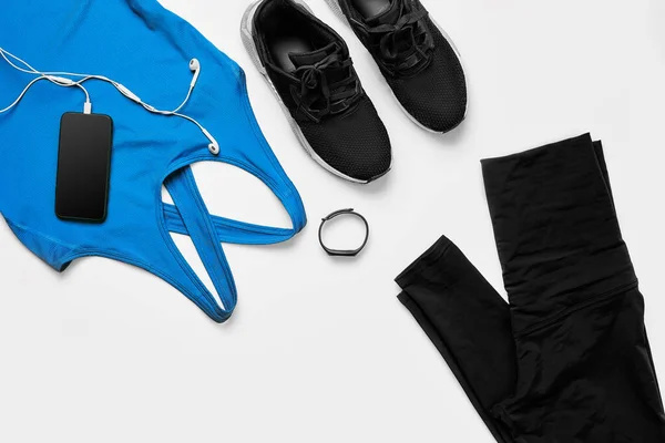 Fitness Healthy Active Lifestyles Concept Sneakers Smartphone Headphone Fitness Bracelet — Stockfoto