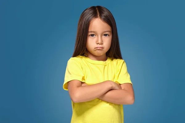 Angry Little Kid Showing Frustration Disagreement Blue Background — ストック写真