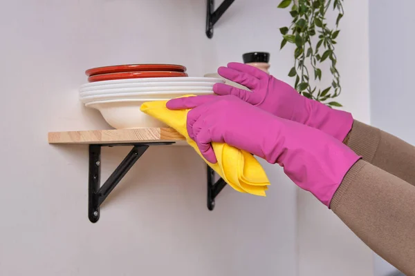 Close Image Strong Hands Pink Gloves Tries Clean Shelf Cooking — Stock Photo, Image