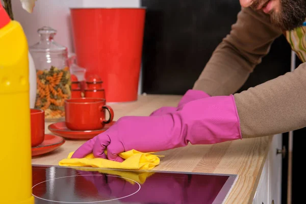 Close Image Young Caucasian Bearded Man Kitchen Wearing Apron Tries — Stock Photo, Image