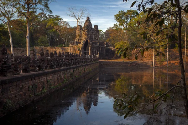 Angkor Wat Enorme Complexo Templos Hindus Camboja — Fotografia de Stock