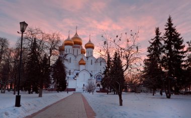 Yaroslavl, Rusya 'nın tarihi şehirlerinden biri olan Altın Halka' nın bir parçasıdır..