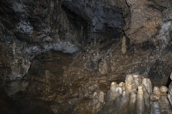 Estalactites Estalagmites Caverna Gentil Adygea — Fotografia de Stock