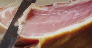Lezzetli iştah açıcı jamon, yakın çekim. 4k video