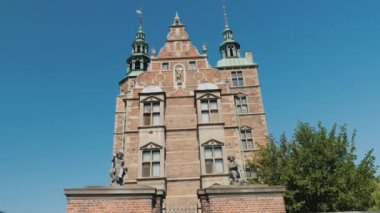 1606-1624 Kral Christian IV Kopenhag eteklerinde siparişlerin Rosenborg - Danimarka kralları Eski köşkü inşa.
