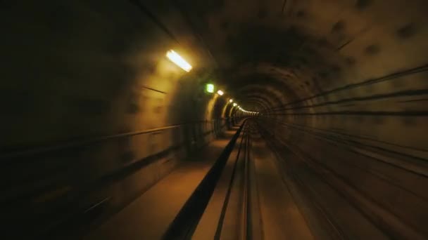 Una Vista Prima Persona Del Tunnel Della Metropolitana Movimento Tunnel — Video Stock