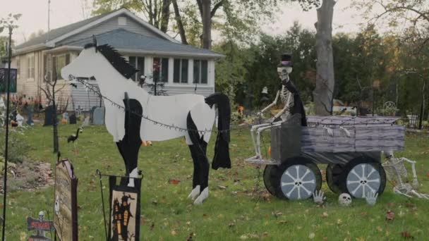 American House Creatively Decorated Halloween — Stockvideo