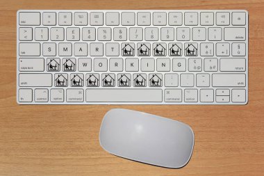 Akıllı Çalışma kavramını ifade eden hayali klavye