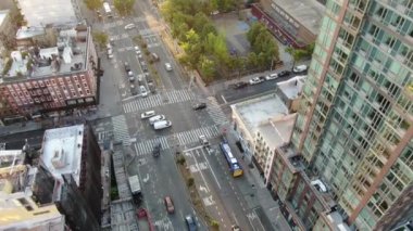 Aşağı Doğu Yakası Güneşi Doğar