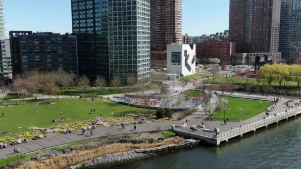 Long Island City Waterfront Queens Coronavirus Outbreak March 2020 — стокове відео