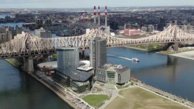 Roosevelt Adası, Queensboro Köprüsü Coronavirus sırasında, Mart 2020