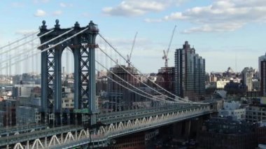 Coronavirus salgını sırasında Manhattan Köprüsü (Mart 2020)