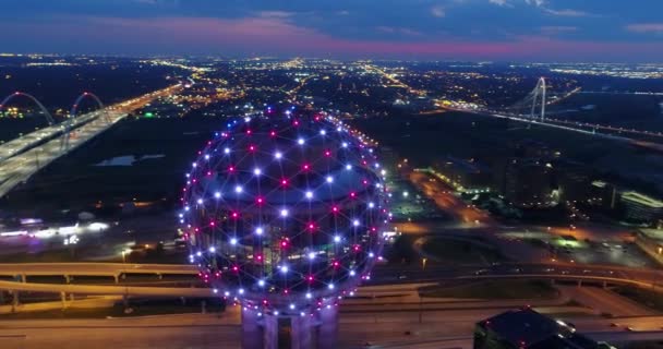 Aerial Reunion Tower Downtown Dallas Texas Night — Stockvideo