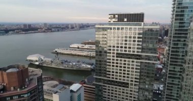 Midtown West, New York 'ta Intrepid Müzesine Yakın Hava Müzesi