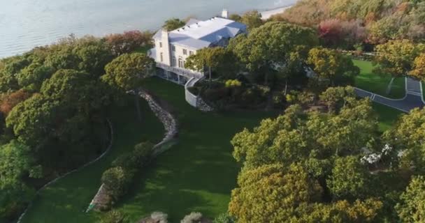 Aerial Large Estate Property Water Long Island — Vídeo de Stock