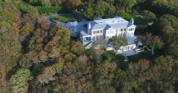 Aerial Large Estate Home Water Long Island — Stockvideo