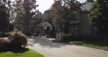 New Jersey 'deki Büyük Ev Havalimanı, garaj yolu