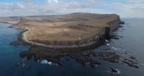 Zlanda Deniz Kıyısı Uçurumu — Stok video