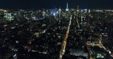 Empire State Binası 'nın Gece Havadan Görüntüsü, NYC