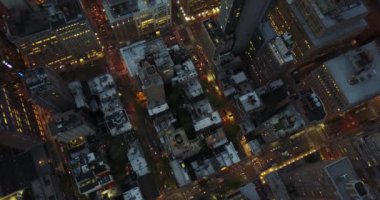Empire State Binası 'nın Hava Görüntüsü ve New York' un Gece Yarısı