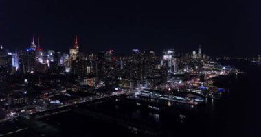 New York Şehri 'nin Gece Skyline' ının Hava Çekimi