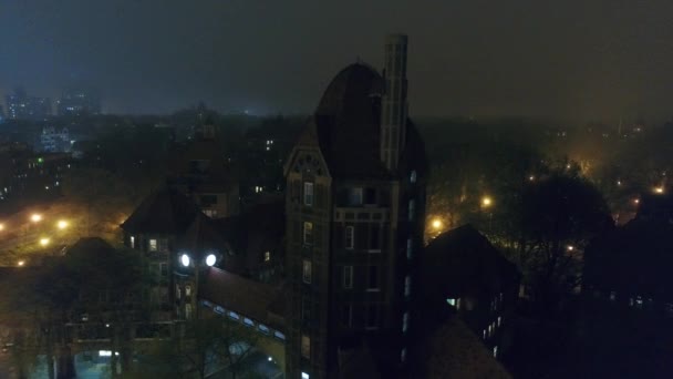 Aerial Station Square Foggy Night Forest Hills Queens New York — Stockvideo