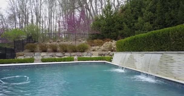 Letecké Záběry Bazénu Dvorku New Jersey Mansion — Stock video
