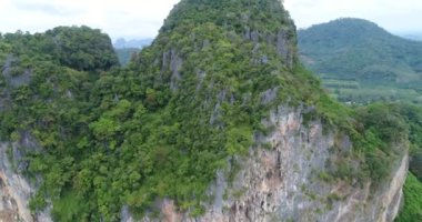 Dağların güzel manzarası