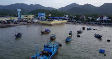 Denizdeki balıkçı teknelerinin havadan görüntüsü. balıkçı tekneleri.