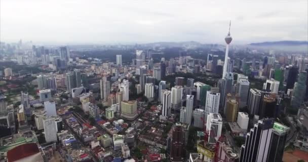 Luftaufnahme Der Skyline Von Kuala Lumpur Und Der Berge Malaysia — Stockvideo