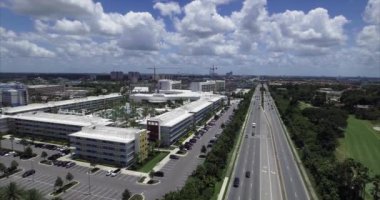 Miami Sahili, Florida, ABD. Şehrin gökyüzü manzarası.