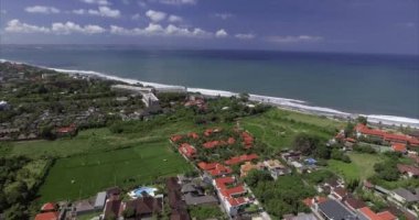 Endonezya, Bali 'deki Plaj Kasabasının Hava Görüntüleri