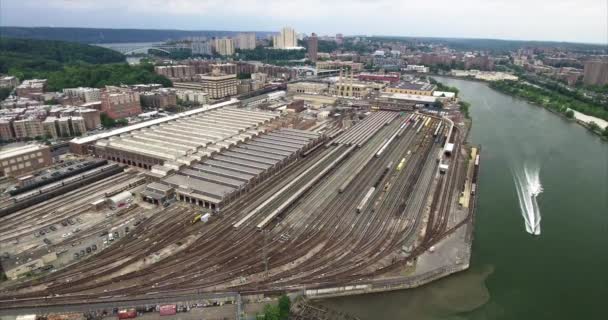 Bronx Metrosu Tren Avlusunun Hava Çekimi — Stok video