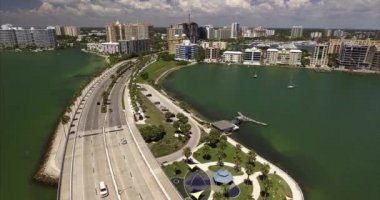 Sarasota 'nın Tarihi Bölgesindeki Binalar ve Köprü Havalimanı