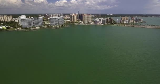 Aerial Budynków Wybrzeżu Lido Key Sarasota Floryda — Wideo stockowe