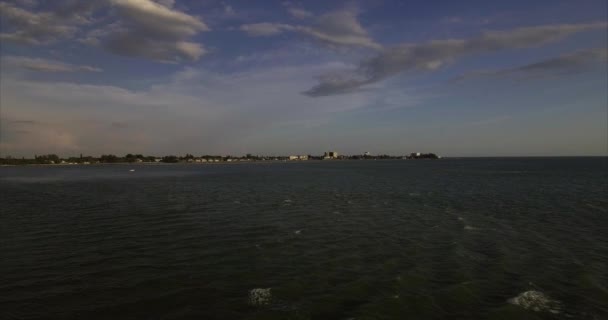 Vue Aérienne Eau Île Lido Key Sarasota Floride Coucher Soleil — Video