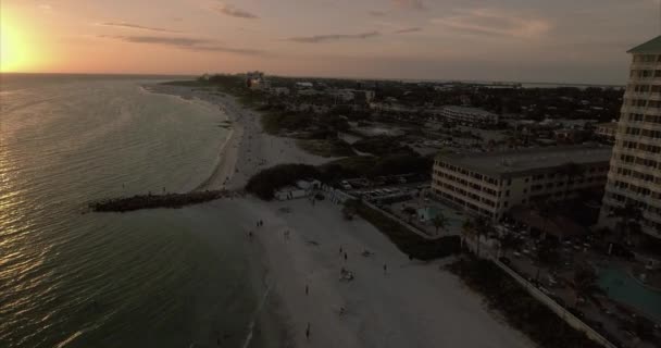 Aéreo Praia Pôr Sol Lido Key Sarasota Florida — Vídeo de Stock