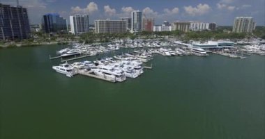 Sarasota Tarihi Bölgesi Şehir Merkezi Alanındaki Tekne ve Binalar Havalimanı