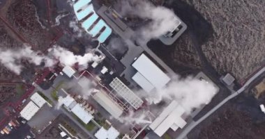 İzlanda 'da bir jeotermal enerji santralinin havası.