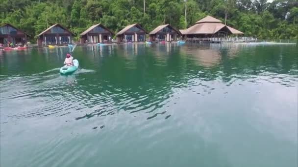 Ban Wang Khon Surat Thani Canoeing Woman Huts Background — Stock Video