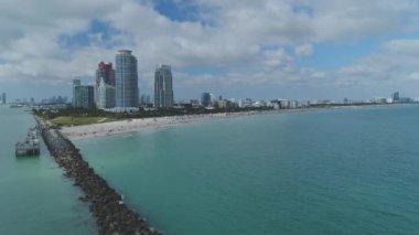 İnsansız Hava Aracı ile Hamptons Havalimanı