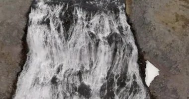 İzlanda 'da Büyük Şelale Uçurumu