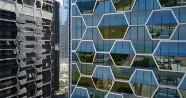 Singapur şehir merkezindeki gökdelenler.