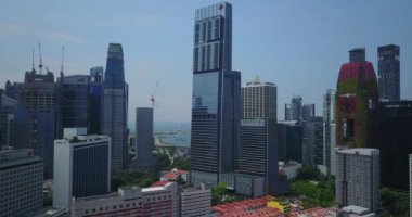 Singapur şehir merkezindeki Çin Mahallesi ve Gökdelenler