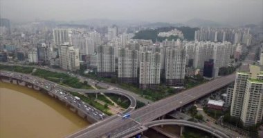 Hong Kong şehrinin insansız hava aracı görüntüsü