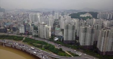 Hong Kong şehrinin hava görüntüsü.