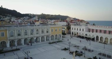 Yunanistan 'ın Zakyntos kentindeki Bir Kıyı Köyünün Hava Görüntüsü