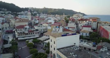 Yunanistan 'ın Zakyntos kentindeki Bir Kıyı Köyünün Hava Görüntüsü