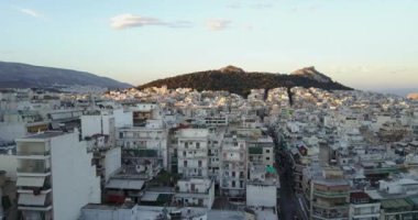 Atina Şehri, Yunanistan - 13 Ağustos, 202: Akropolis 'ten şehir manzarası