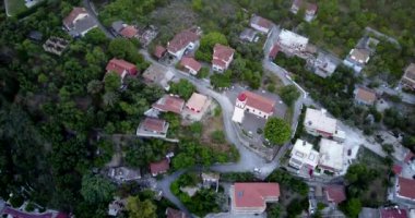 Yunanistan 'ın Zakyntos kentindeki Bir Kıyı Köyünün Hava Görüntüsü